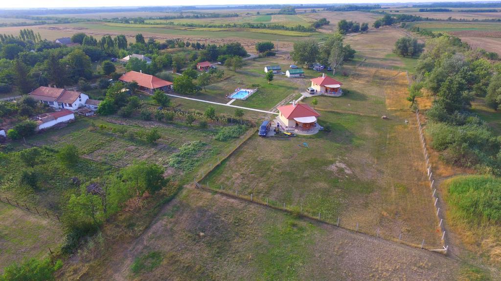 Pusztaeldorado Tiszagyenda Esterno foto